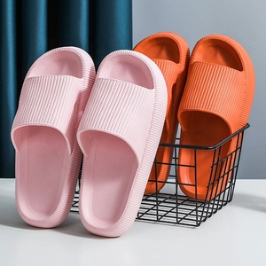 Pantuflas de <span class=keywords><strong>Plataforma</strong></span> Gruesa para Hombre y Mujer, Sandalias de Baño Antideslizantes de EVA, Chanclas Suaves de Verano 2022 - Product Image 3