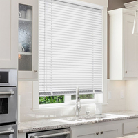 Stores en PVC sans cordon, aspect bois, 2 pouces, occultants à 100 %, sur mesure, pour maison, bureau, hôtel – Prix usine, haute qualité