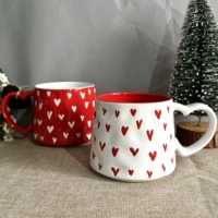 Tasse en céramique sérigraphiée à la main avec poignée en forme de cœur, tasse en céramique avec logo personnalisé pour la Saint-Valentin avec boîte-cadeau, tasses en céramique vente en gros