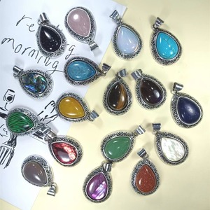 Bán buôn Chất lượng cao Nước thả hình dạng đá quý mặt dây chuyền tự nhiên Vỏ trắng tinh thể bào ngư vỏ bào ngư Mặt dây chuyền quyến rũ - Product Image 1