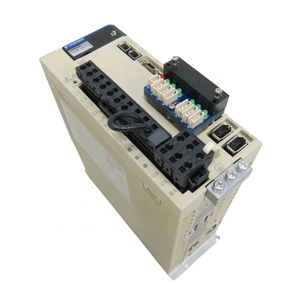 Nouveau variateur de fréquence Sigma 7 original SGD7W 2R8A20A 2,8 kW triphasé et VFD - Product Image 5