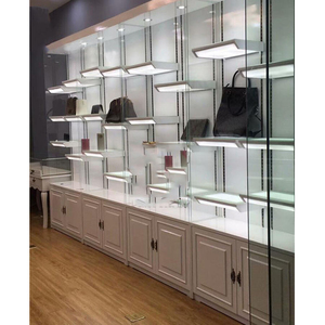 Espositore Autoportante per Parrucche ed Extension con Struttura <span class=keywords><strong>in</strong></span> Legno e Metallo, Ripiani Regolabili per Saloni, Negozi di Parrucche e Boutique di Bellezza - Product Image 2