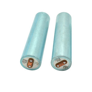 Batería Solar Cilíndrica Lifepo4 de 3.2v 15ah 32135, Celda Guoxuan Ifr-15ah Lifepo4 para Vehículos Eléctricos, Baterías de Litio Hierro de 15Ah - Product Image 2