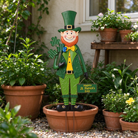 Piquet décoratif en métal robuste pour la Saint-Patrick, représentant un lutin tenant un trèfle, pour la pelouse et le patio