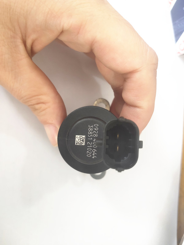 0928400365 New Fuel metering solenoid control valve Fuel pressure regulator 0928400365 for CITROEN pickup trucks