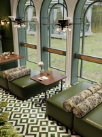 Ensemble table et chaises de style rétro pour terrasse, bar, restaurant, café, réception commerciale, double place, personnalisable
