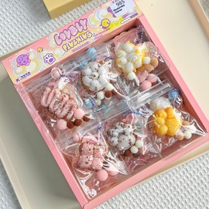 Lot de 24 jouets anti-stress en plastique en gros, pendentifs colorés pour jeunes (7-14 ans) - Product Image 2