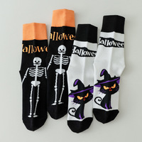 Nouvelle collection Halloween Automne Hiver : Chaussettes mi-mollet jacquard à motifs de dessins animés variés (Citrouille, Sorcière, Lettres), amusantes et polyvalentes pour adultes au quotidien