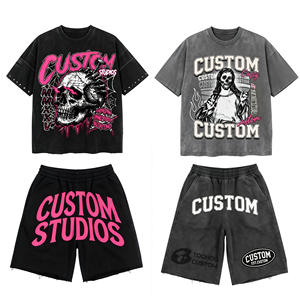 Ensemble 2 pièces streetwear homme surdimensionné en jersey délavé à l'acide avec logo personnalisé et motif lettres (T-shirt et short de survêtement) - Product Image 1