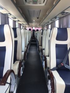 Autobús de Pasajeros Usado Golden Dragon de 12 Metros, Remodelado, Motor Diésel Yuchai Euro5, Volante a la Izquierda, Transmisión Manual, Volquete Trasero - Product Image 4