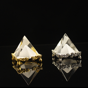 <span class=keywords><strong>Pirámide</strong></span> de Cristal de Cuarzo <span class=keywords><strong>Egipcia</strong></span> para Meditación con Base de Metal - Product Image 5
