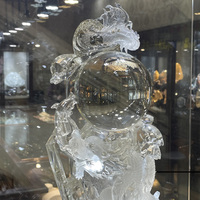Chine Donghai cristal artisanat Top qualité naturel sculpté à la main clair Quartz Statue Figurine pour la décoration de la maison