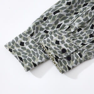 เสื้อเชิ้ตผู้ชายทรงทันสมัย กระดุมแถวเดียว สไตล์ลำลองสำหรับฤดูใบไม้ร่วง ผลิตจากผ้าฝ้ายป๊อปลิน 100% พิมพ์ลายดิจิทัล เป็นมิตรต่อสิ่งแวดล้อม ปกเสื้อแบบพับได้ - Product Image 3