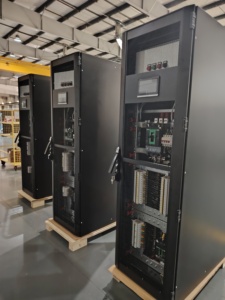 ตู้จ่ายไฟ PDU รุ่น End-of-Row RiMatrixS-PDR 400A รองรับ IP20/IP54 พร้อมระบบตรวจสอบอัจฉริยะสำหรับเซิร์ฟเวอร์ - Product Image 1