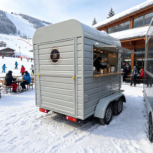 Food Truck sur Mesure Multi-Cuisinières : Remorque de Cuisine Mobile Unique à Quatre Brûleurs - Product Image 3