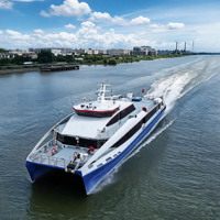 Catamaran de passagers Grandsea de 37 m en fibre de carbone, 34 nœuds, avec propulsion par jet