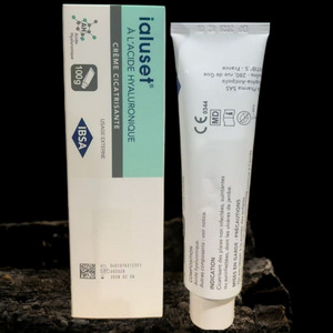 <span class=keywords><strong>IBSA</strong></span> France Ialuset - Crema Facial Hidratante con Ácido Hialurónico, Antibacteriana, Antiarrugas, Tratamiento para Marcas de Acné, para Todo Tipo de Piel - Product Image 2