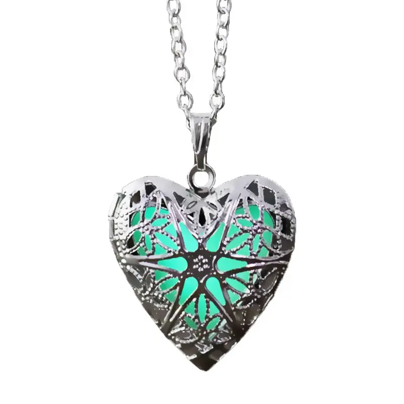 New Fashion Creative Openable Hollow Photo Magic Box Luminous Heart Pendant Necklace