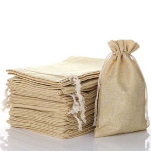 Sac <span class=keywords><strong>en</strong></span> <span class=keywords><strong>lin</strong></span> réutilisable écologique dessiné à la <span class=keywords><strong>corde</strong></span> Sacs à cordon <span class=keywords><strong>en</strong></span> jute avec logo personnalisé pour les fêtes d'anniversaire et de mariage Sac de cadeaux - Product Image 1