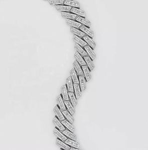 Dernière conception bijoux de mode hommes chaîne à maillons cubains en argent sterling 925 glacé plaqué or hiphop chaîne cubaine - Product Image 1