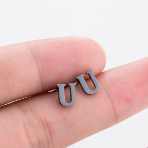 Boucles d'oreilles personnalisées en plaqué or 18K, 26 lettres initiales en plaqué or, lettres de l'alphabet, vente en gros - Product Image 3