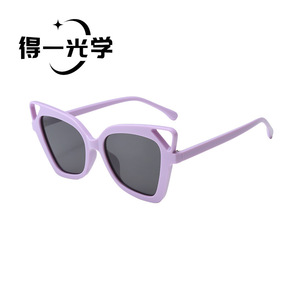 แว่นกันแดด De Yi Optics ทรงแคทอาย สีดำ ป้องกันรังสียูวี 400 สำหรับผู้หญิง แฟชั่นกลางแจ้ง - Product Image 4
