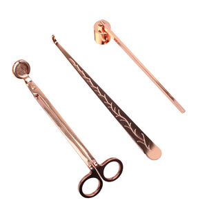 Vente en gros d'outils à main pour bougies de haute qualité Ensemble d'accessoires pour bougies coupe-mèche éteignoir - Product Image 5