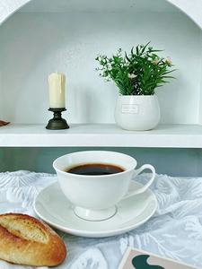 ชุดกาแฟเซรามิก BCeramic Bone China พร้อมจานรอง ลายเพ้นท์มือขอบทอง สไตล์อเมริกัน หรูหรา 220 มล. สำหรับงานแต่งงาน รับทำโลโก้ตามสั่ง - Product Image 6