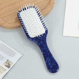 Nuevas llegadas: Peine para el cabello personalizado con logo, de acetato de celulosa de alta calidad y colorido, para mujer, ideal como artículo de regalo. - Product Image 2