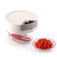 Smile Mom Mini Handmatige Plastic Keuken Voedselverwerker Model A399 Ecologisch LFGB Gecertificeerd Eenvoudige Bediening Fruit Groente