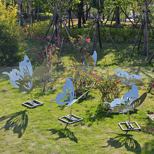 Fabrication de sculptures modernes, durables et imperméables en acier inoxydable avec un design Art Déco pour les installations d'art architectural en extérieur - Product Image 3