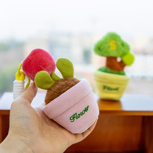 卸売複数デザインミニ植物鉢植えぬいぐるみキーホルダーバックパックペンダントカスタムぬいぐるみキーホルダー - Product Image 3