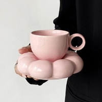 Tasse à café en nuage créative imprimée de logo personnalisé Tasse à café rose en céramique glaçure perlée avec soucoupe ensembles pour thé au lait