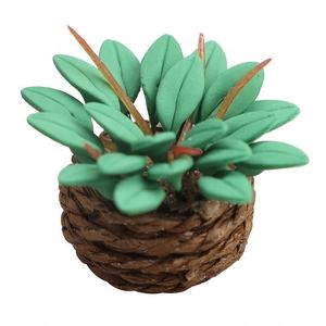 Miniature décorative en argile pour maison de poupée, modèle de fleur en plastique DIY avec panier suspendu et plantes vertes - Product Image 5