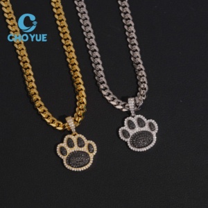 Colgante de Plata de Ley 925 con Huella de Animal, Joyería Hip Hop con Moissanita, Colgante Hip Hop Personalizado con Moissanita para Hombre - Product Image 1