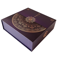Boîte rigide à rabat magnétique avec impression mandala en feuille d'or personnalisée, finition mate violette pour emballages de luxe de produits de beauté et de bijoux