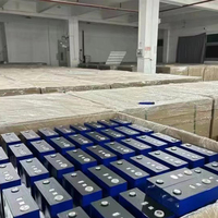 Série de batterie au lithium-ion 3.2V prismatique industrielle commerciale de catégorie 314AH à 340AH Produit de cornex