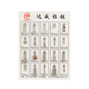 ساحبة مبتكرة سحر 3 #5 #7 #10 مثلث سبائك الزنك محفظة فاخرة وخيمة في الهواء الطلق مع مجتذب سحاب لطيف - Product Image 2