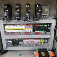 Centro de Mecanizado CNC para Perfiles de Aluminio (Cambio Automático de Herramienta) Fresadora Inteligente Automática para Cambio de Fresas