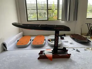 Planche de surf électrique hydrofoil en fibre de carbone Wave Chaser EDEF003 OEM, 45 km/h, 2 heures d'autonomie, certifiée CE, étanche et écologique - Product Image 2