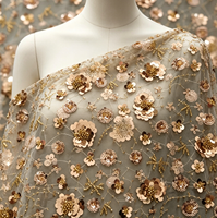 Tissu en dentelle Chantilly brodé de perles multicolores de haute qualité avec sequins et lentejuelas, maille légère tissée pour vêtements de mariage et de filles