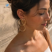 SUMMLY Minimalistische Geometrische Gedrehte Draht-Ohrstecker 18K Vergoldeter Edelstahl Wasserdichter Modeschmuck Ohrringe