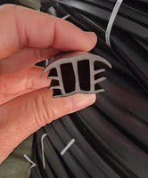 Bandes EPDM noires anti-âge, résistantes à la pluie et au soleil pour panneaux solaires photovoltaïques en forme de T, tailles personnalisées, joint d'étanchéité en caoutchouc avec découpe