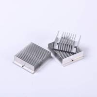 Profilés en aluminium sur mesure OEM, surface anodisée, finition argentée, profilés en métal, dissipateur thermique personnalisé