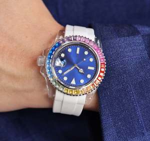 Reloj de Buceo de Primera Calidad con Incrustaciones de Gemas de Siete Colores, Calendario, Correa de Goma, Espejo de Zafiro, Diseño de Diseñador, Venta al Por Mayor - Product Image 4