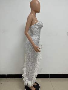 Gaun Pesta Malam Klub Malam Asimetris V-Neck Off Shoulder Berbahan Mesh dengan Aksen Bulu, Tali, Payet Berkilau - Product Image 4