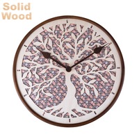 Horloge murale ronde en bois pour enfants, design créatif, cadran de montre de dessin animé gravé au laser