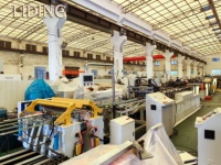Machine de formage de panneaux d'étagères entièrement automatique - Ligne de production de panneaux de rayonnage à largeur réglable contrôlée par PLC