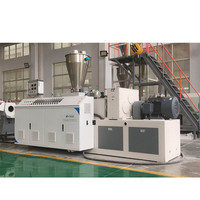 Rail d'extrusion pour stores de fenêtre, machine d'extrusion