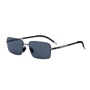 Nuevas gafas de sol polarizadas con montura cuadrada a la moda para hombre, montura de plástico y Metal negro, protección UV400, uso en exteriores - Product Image 3